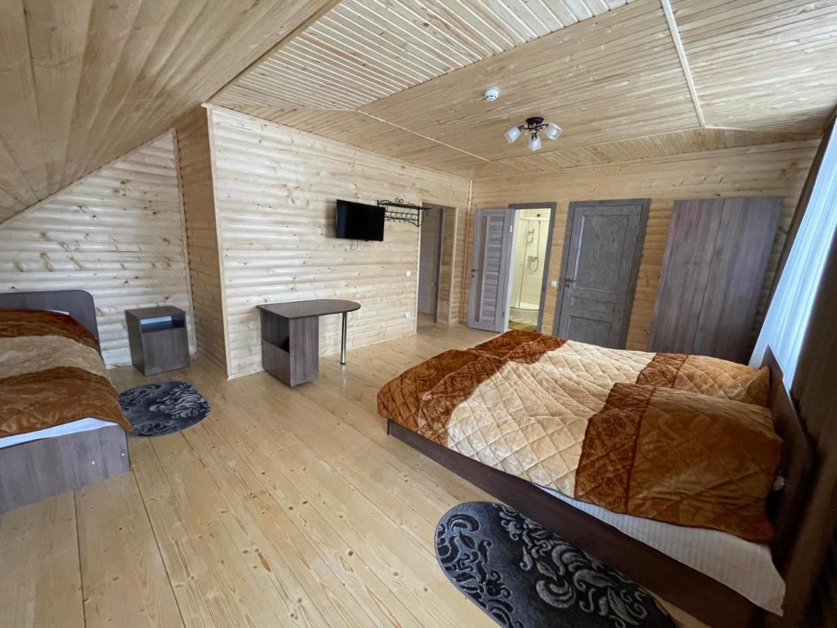 Apart-Hotel Orlan Mykulychyn Extérieur photo