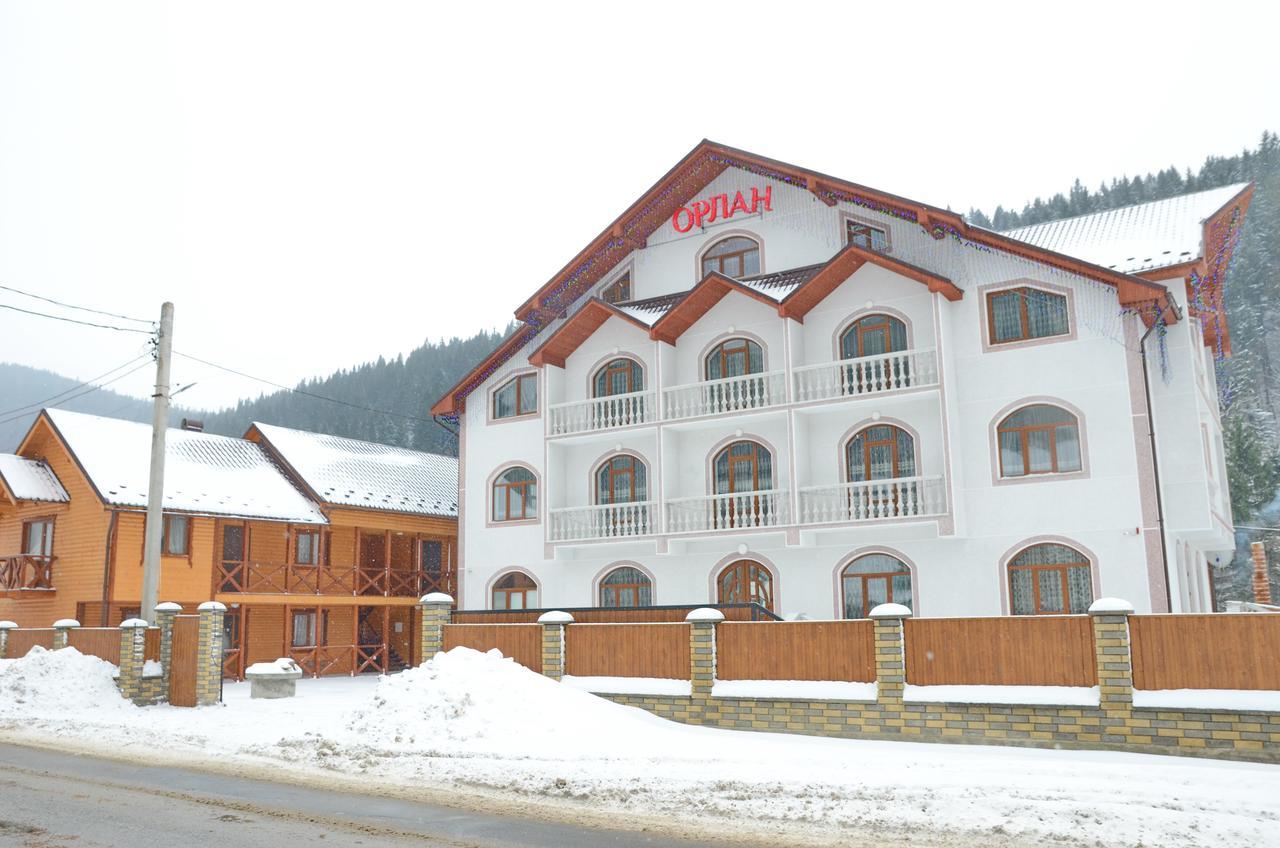Apart-Hotel Orlan Mykulychyn Extérieur photo