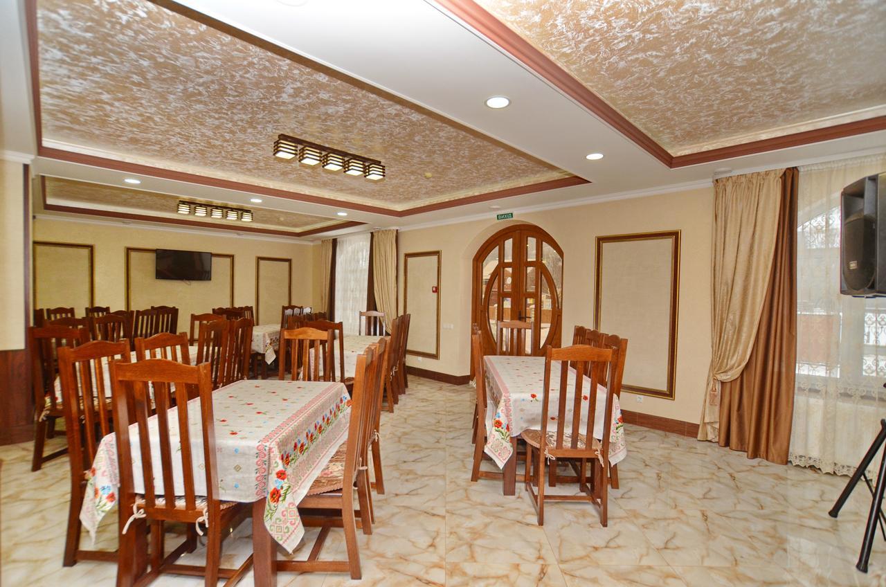Apart-Hotel Orlan Mykulychyn Extérieur photo