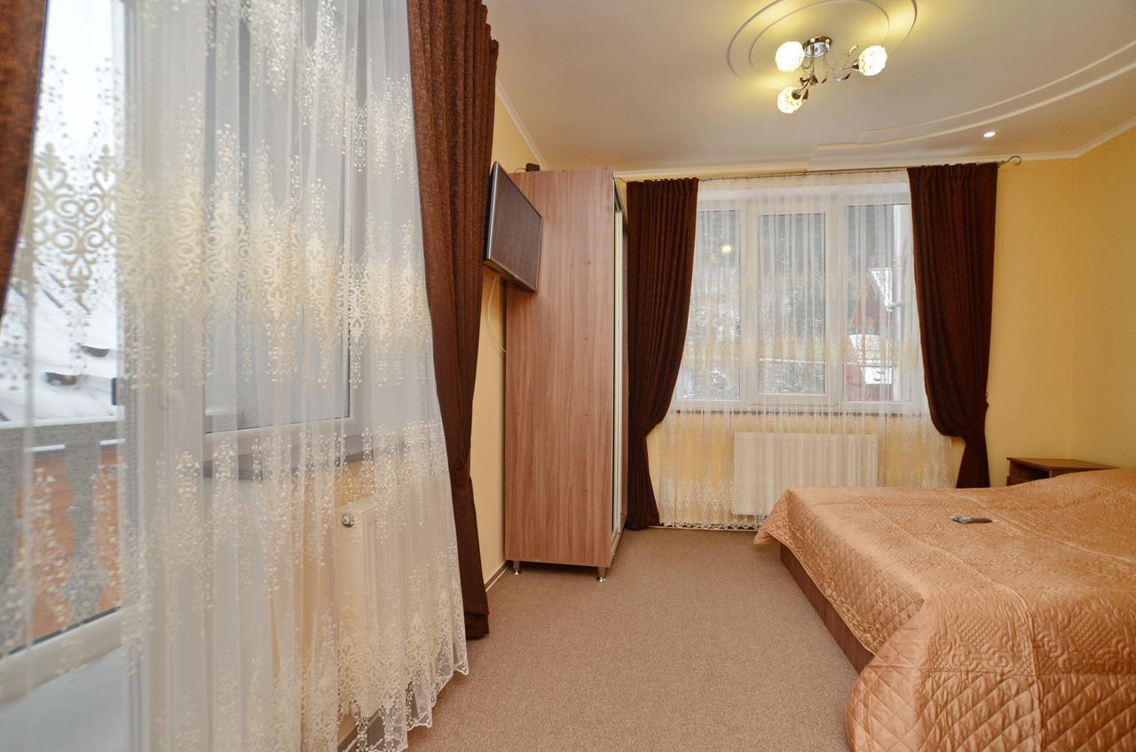 Apart-Hotel Orlan Mykulychyn Extérieur photo