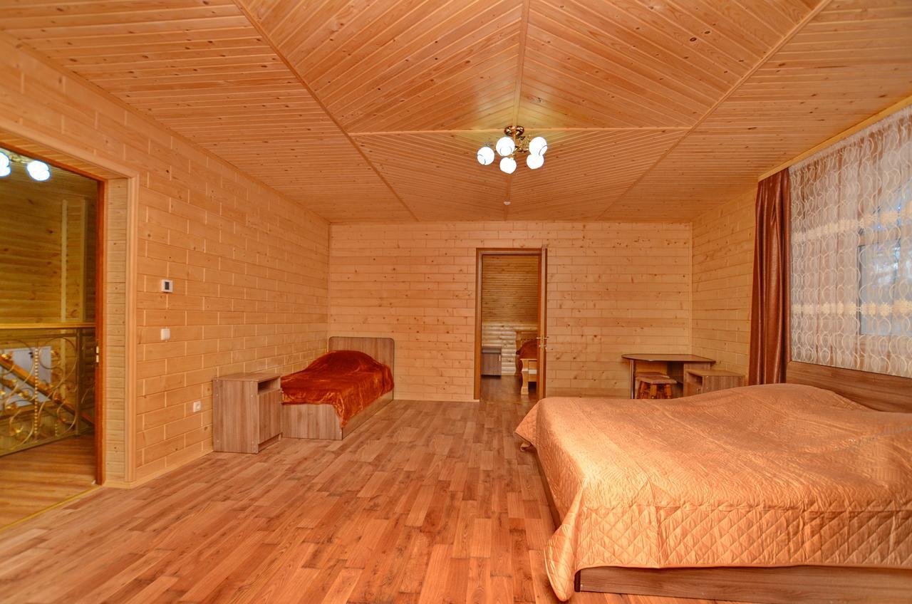 Apart-Hotel Orlan Mykulychyn Extérieur photo