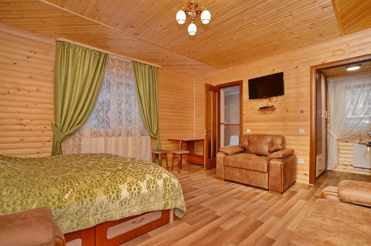 Apart-Hotel Orlan Mykulychyn Extérieur photo