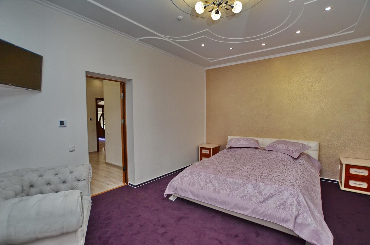 Apart-Hotel Orlan Mykulychyn Extérieur photo