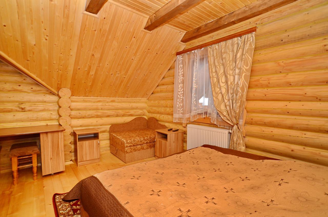 Apart-Hotel Orlan Mykulychyn Extérieur photo